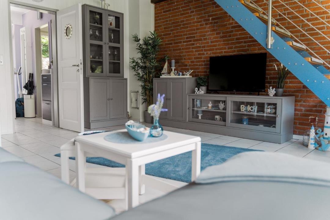 Kleines Ferienhaus Bei Greetsiel - Hunde Willkommen Krummhörn エクステリア 写真